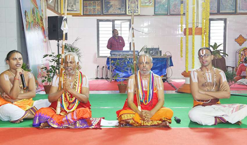 Tiruppavai in Pedda jeeyar Mutt