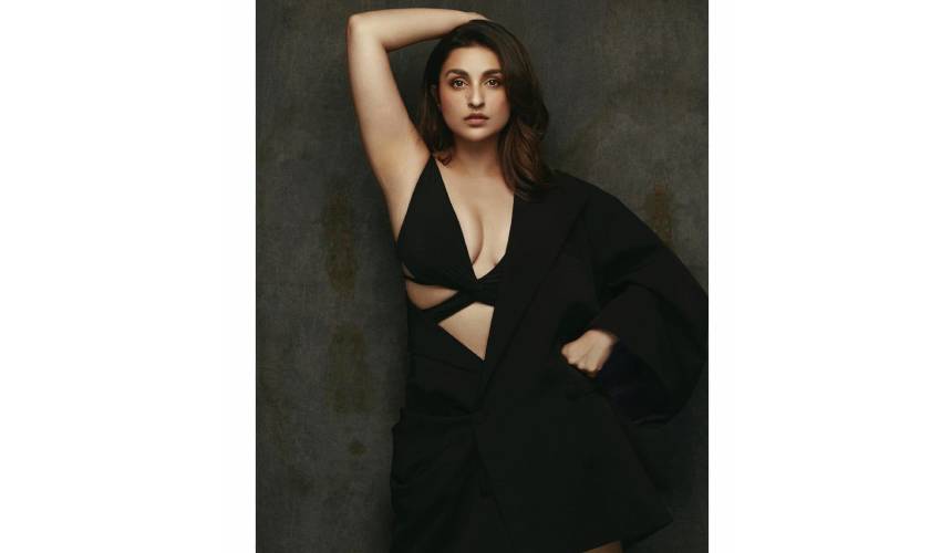Parineeti Chopra (9)