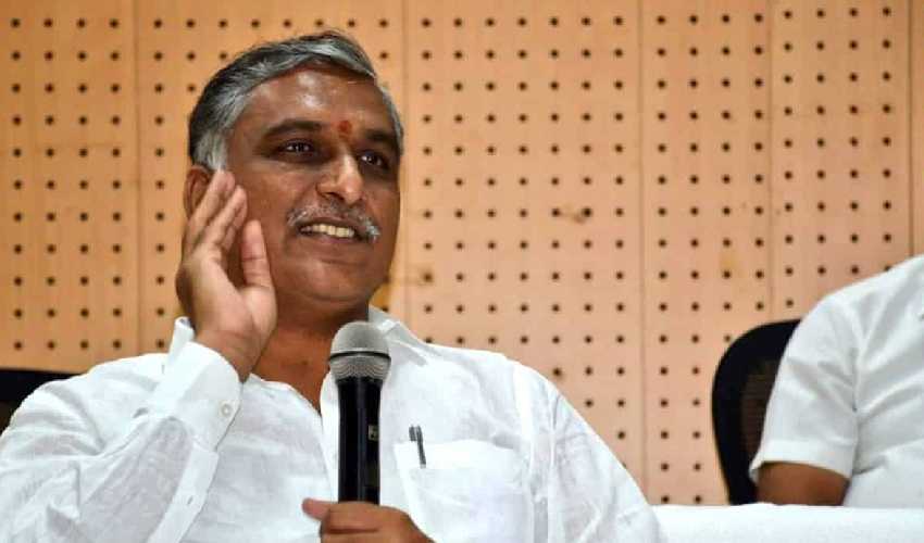 Omicron In Telangana : ఒమిక్రాన్తో ప్రాణభయం లేదు.. 2 డోసులు వ్యాక్సిన్ తీసుకోండి: మంత్రి హరీష్ Omicron In Telangana : ఒమిక్రాన్తో ప్రాణభయం లేదు.. 2 డోసులు వ్యాక్సిన్ తీసుకోండి: మంత్రి హరీష్