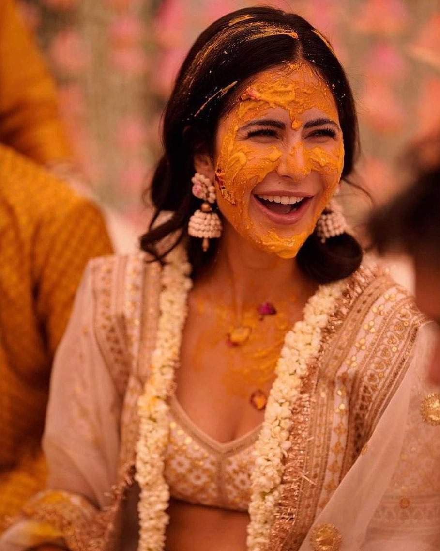 Vikki Katrina haldi ceremony pics @katrinakaif Instagram 