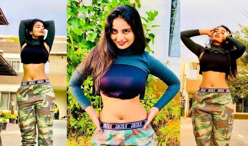 Ananya Nagalla: వయ్యారాలతో అదరగొడుతున్న అనన్య నాగళ్ల!