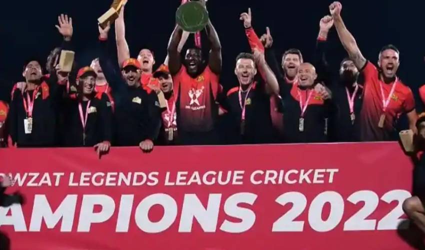 Legends League: ఫైనల్ మ్యాచ్లో సిక్సర్ల వర్షం.. విజేతగా వరల్డ్ జెయింట్స్ Legends League: ఫైనల్ మ్యాచ్లో సిక్సర్ల వర్షం.. విజేతగా వరల్డ్ జెయింట్స్
