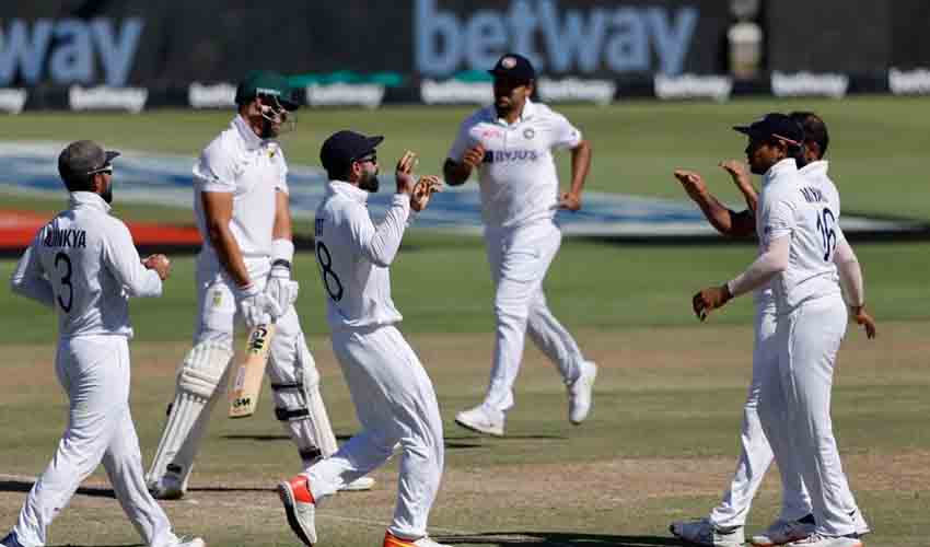 Ind Vs SA : రసవత్తరంగా కేప్టౌన్ టెస్ట్.. 8 వికెట్లు తీస్తే గెలుపు భారత్దే Ind Vs SA : రసవత్తరంగా కేప్టౌన్ టెస్ట్.. 8 వికెట్లు తీస్తే గెలుపు భారత్దే