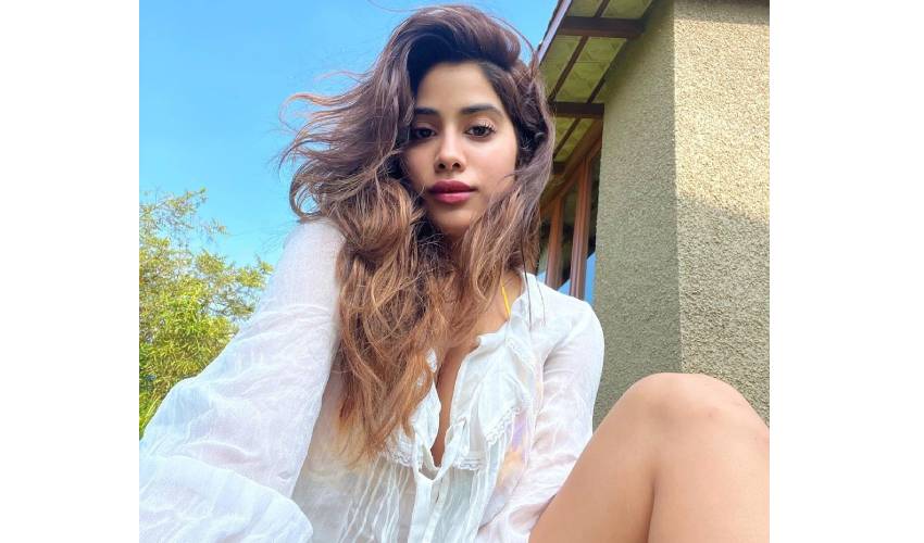 Janhvi Kapoor (image Instagram) (13)