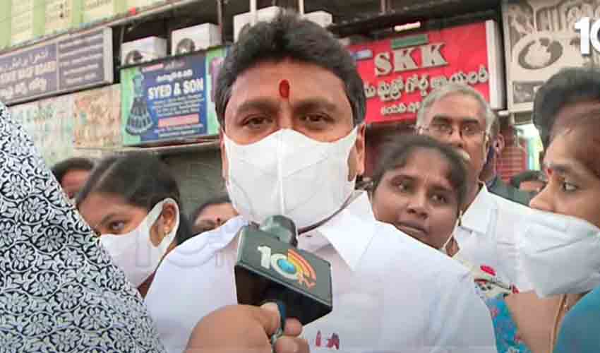 Vijayawada Girl Suicide : సస్పెండ్ చేస్తే సరిపోదు.. చంద్రబాబు, లోకేష్ సమాధానం చెప్పాలి-మంత్రి వెల్లంపల్లి Vijayawada Girl Suicide : సస్పెండ్ చేస్తే సరిపోదు.. చంద్రబాబు, లోకేష్ సమాధానం చెప్పాలి-మంత్రి వెల్లంపల్లి