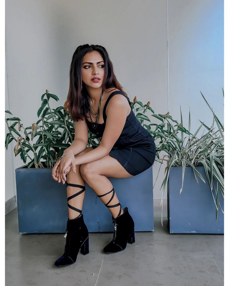 Amala Paul2