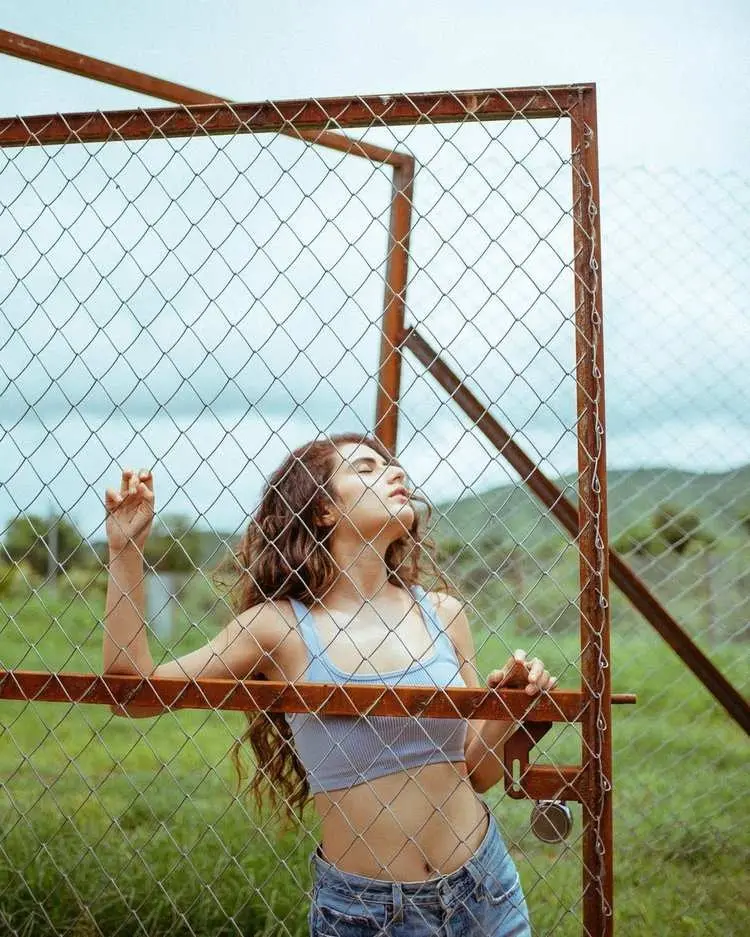 Fatima Sana Shaikh10 11zon