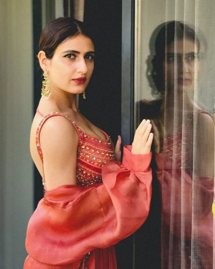 Fatima Sana Shaikh5 11zon