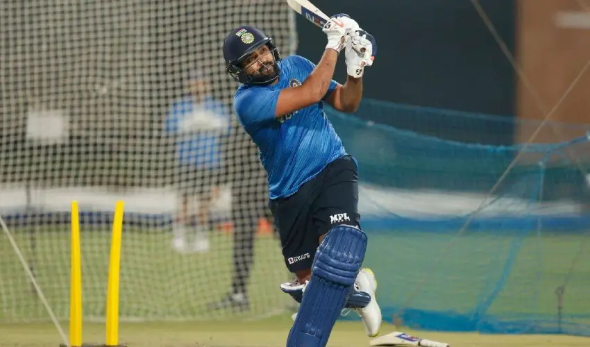 IND vs WI 1st T20: రసవత్తరపోరు.. అవేష్ ఖాన్కు అవకాశం వస్తుందా? భారత్ ప్లేయింగ్ XI? IND vs WI 1st T20: రసవత్తరపోరు.. అవేష్ ఖాన్కు అవకాశం వస్తుందా? భారత్ ప్లేయింగ్ XI?