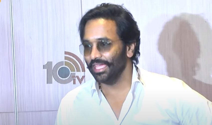 Manchu Vishnu: నాన్నకి ఆహ్వానం రాకుండా అడ్డుకున్నారు.. స్టార్ల భేటీపై విష్ణు! Manchu Vishnu: నాన్నకి ఆహ్వానం రాకుండా అడ్డుకున్నారు.. స్టార్ల భేటీపై విష్ణు!