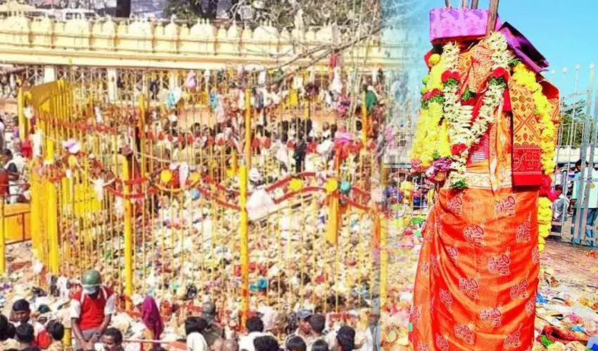 Medaram Jathara 2022: మహా వన జాతరలో తొలి ఘట్టం..కుంకుమ భరిణె రూపంలో సమక్క తల్లి ఆగమనం Medaram Jathara 2022: మహా వన జాతరలో తొలి ఘట్టం..కుంకుమ భరిణె రూపంలో సమక్క తల్లి ఆగమనం