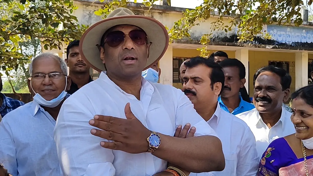 Mekapati Gautham Reddy (2)
