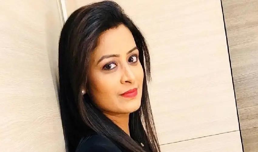Kannada RJ Rachana : ప్రముఖ కన్నడ రేడియో జాకీ రచన గుండె పోటుతో మృతి Kannada RJ Rachana : ప్రముఖ కన్నడ రేడియో జాకీ రచన గుండె పోటుతో మృతి