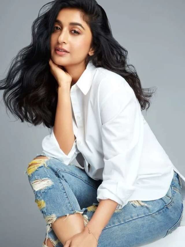 >మీరా జాస్మిన్ బర్త్‌డే స్పెషల్ స్టోరీ.. రీఎంట్రీకి సిద్ధం..