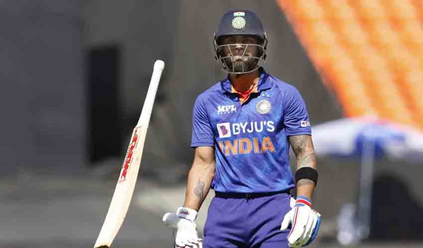 Virat Kohli : అయ్యయ్యో.. 3 వన్డేల్లో 26 పరుగులు, 8సార్లు డకౌట్.. విరాట్ కోహ్లీకి ఏమైంది? Virat Kohli : అయ్యయ్యో.. 3 వన్డేల్లో 26 పరుగులు, 8సార్లు డకౌట్.. విరాట్ కోహ్లీకి ఏమైంది?
