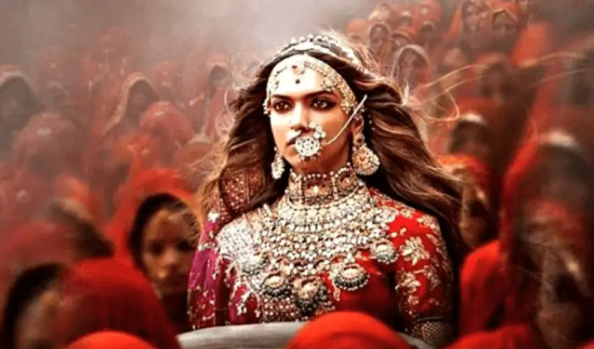 Bollywood : దీపికా పదుకొనే డ్రీం ప్రాజెక్టు ‘ద్రౌపది’ త్వరలో.. Bollywood : దీపికా పదుకొనే డ్రీం ప్రాజెక్టు ‘ద్రౌపది’ త్వరలో..