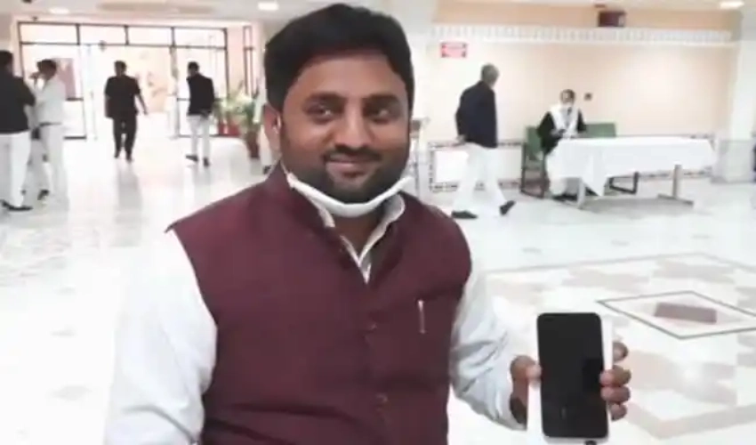 Iphone 13 For All 200 Mlas Rajasthan Govt's Surprise Gift After Budget Presentation