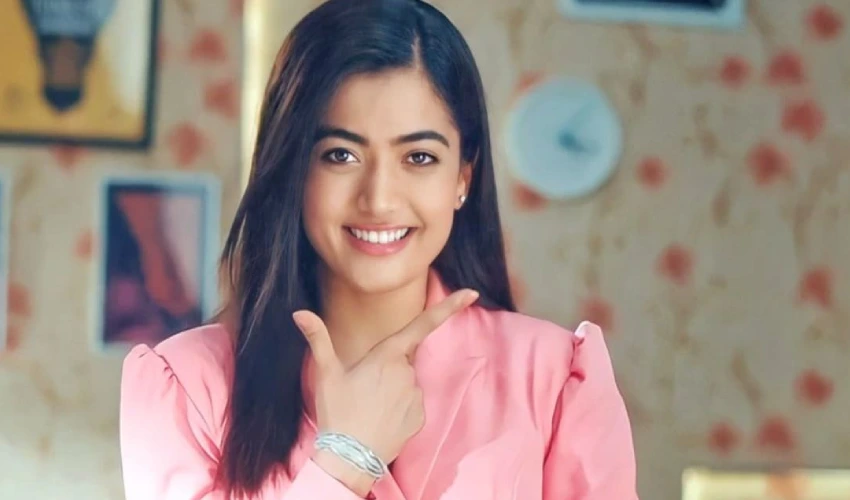 Rashmika Mandanna : రష్మికకి ఇలాంటి భర్త కావాలంట.. Rashmika Mandanna : రష్మికకి ఇలాంటి భర్త కావాలంట..