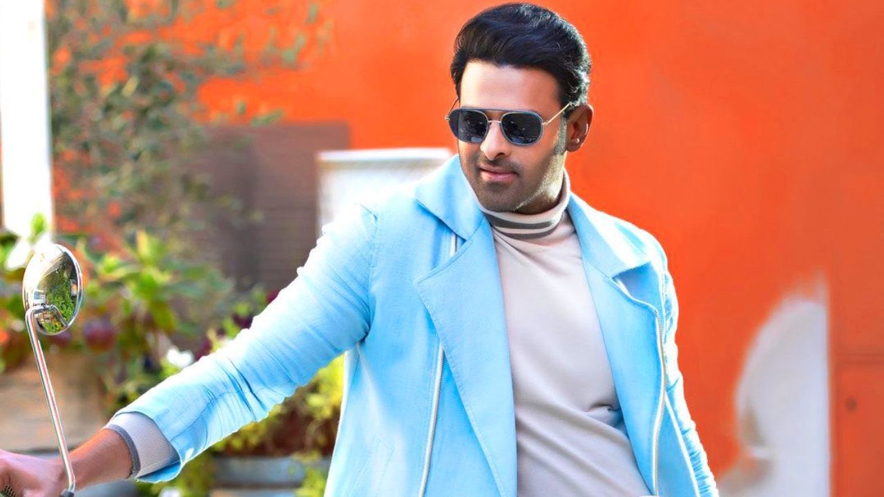 Prabhas: ప్రభాస్కు తండ్రిగా ఆ స్టార్ యాక్టర్..? Prabhas: ప్రభాస్కు తండ్రిగా ఆ స్టార్ యాక్టర్..?
