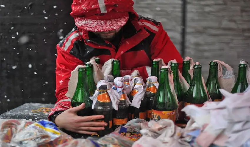 Beer lovers: బీరు ప్రియులకు బ్యాడ్ న్యూస్.. భారీగా పెరగనున్న ధరలు Beer lovers: బీరు ప్రియులకు బ్యాడ్ న్యూస్.. భారీగా పెరగనున్న ధరలు