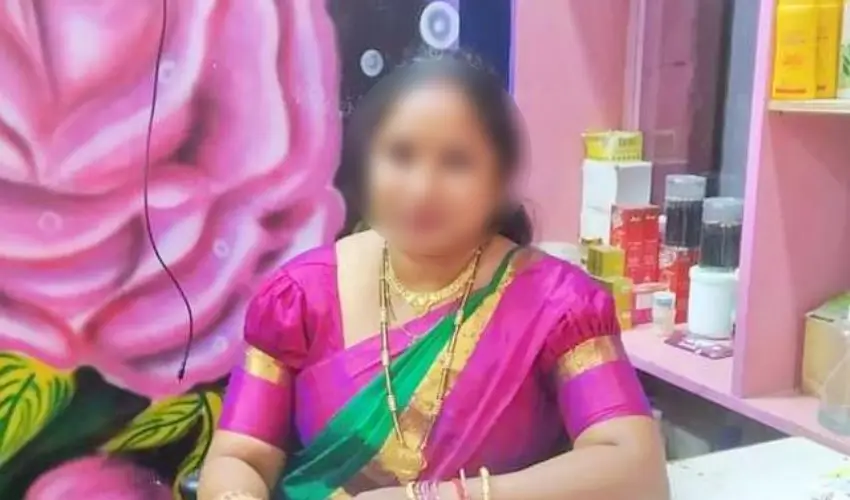 Beautician Commtted Suicide