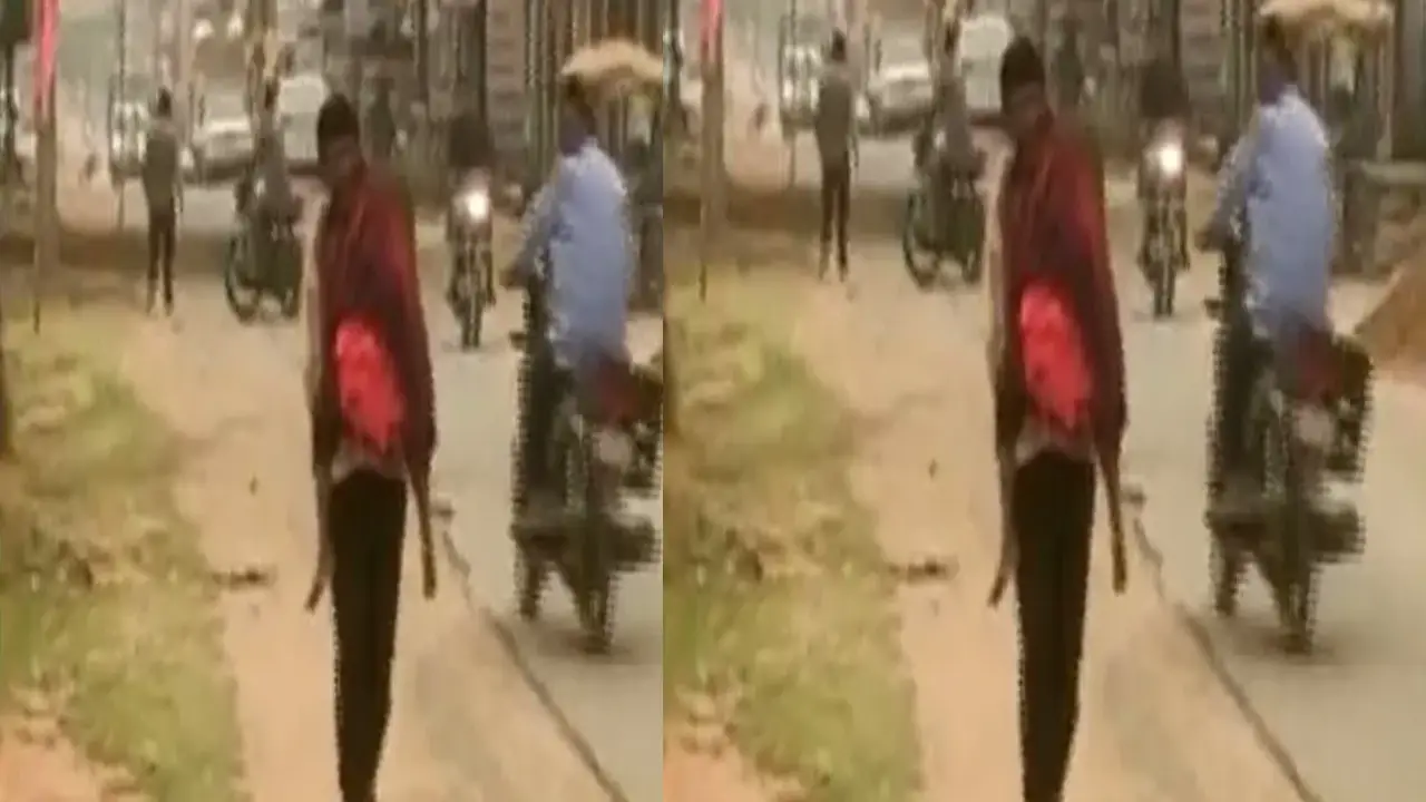 Chhattisgarh Man Seen Carrying Daughter's Body For 10 Km
