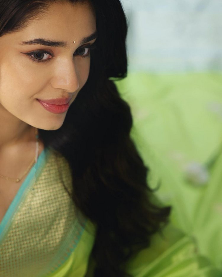 Krithi Shetty1