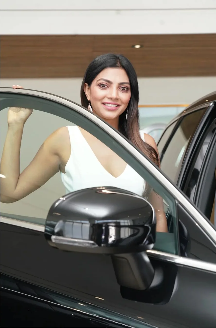 Lahari Shari buys New Car 