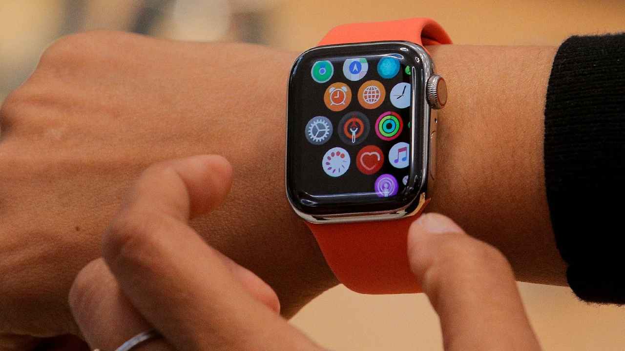 Apple Watch Tracker : గర్ల్ ఫ్రెండ్ కారుకు ఆపిల్ వాచ్.. లొకేషన్ ట్రాక్ చేస్తున్న బాయ్ఫ్రెండ్ అరెస్ట్..! Apple Watch Tracker : గర్ల్ ఫ్రెండ్ కారుకు ఆపిల్ వాచ్.. లొకేషన్ ట్రాక్ చేస్తున్న బాయ్ఫ్రెండ్ అరెస్ట్..!