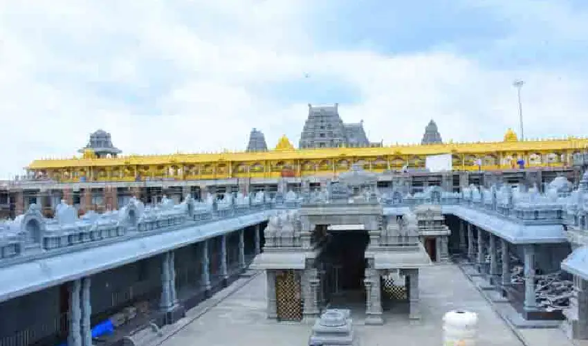 Yadadri Temple : ఏప్రిల్ 25న యాదాద్రిలో శివాలయం తిరిగి ప్రారంభం Yadadri Temple : ఏప్రిల్ 25న యాదాద్రిలో శివాలయం తిరిగి ప్రారంభం