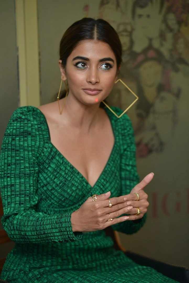 Pooja Hegde5