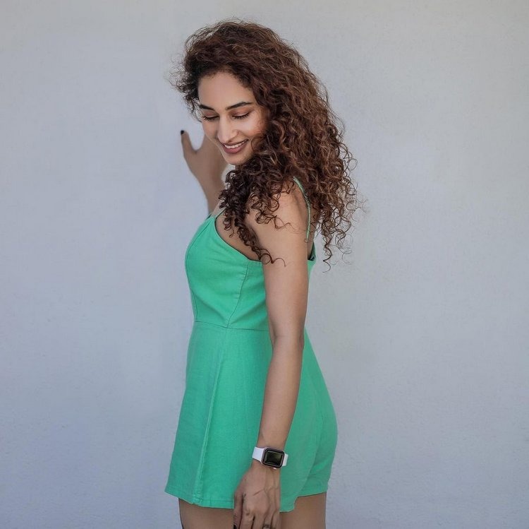 Pooja Ramachandran8