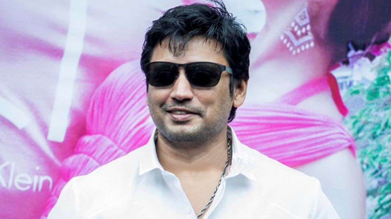 Prashanth: డైవర్స్ తీసుకొని 15 ఏళ్ళు.. ‘జీన్స్’ హీరో మళ్ళీ పెళ్లి? Prashanth: డైవర్స్ తీసుకొని 15 ఏళ్ళు.. ‘జీన్స్’ హీరో మళ్ళీ పెళ్లి?