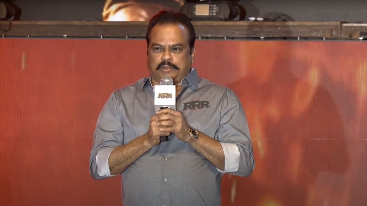RRR: టికెట్ల ధర పెంపు.. తెలుగు రాష్ట్రాల సీఎంలకు దానయ్య కృతజ్ఞతలు RRR: టికెట్ల ధర పెంపు.. తెలుగు రాష్ట్రాల సీఎంలకు దానయ్య కృతజ్ఞతలు