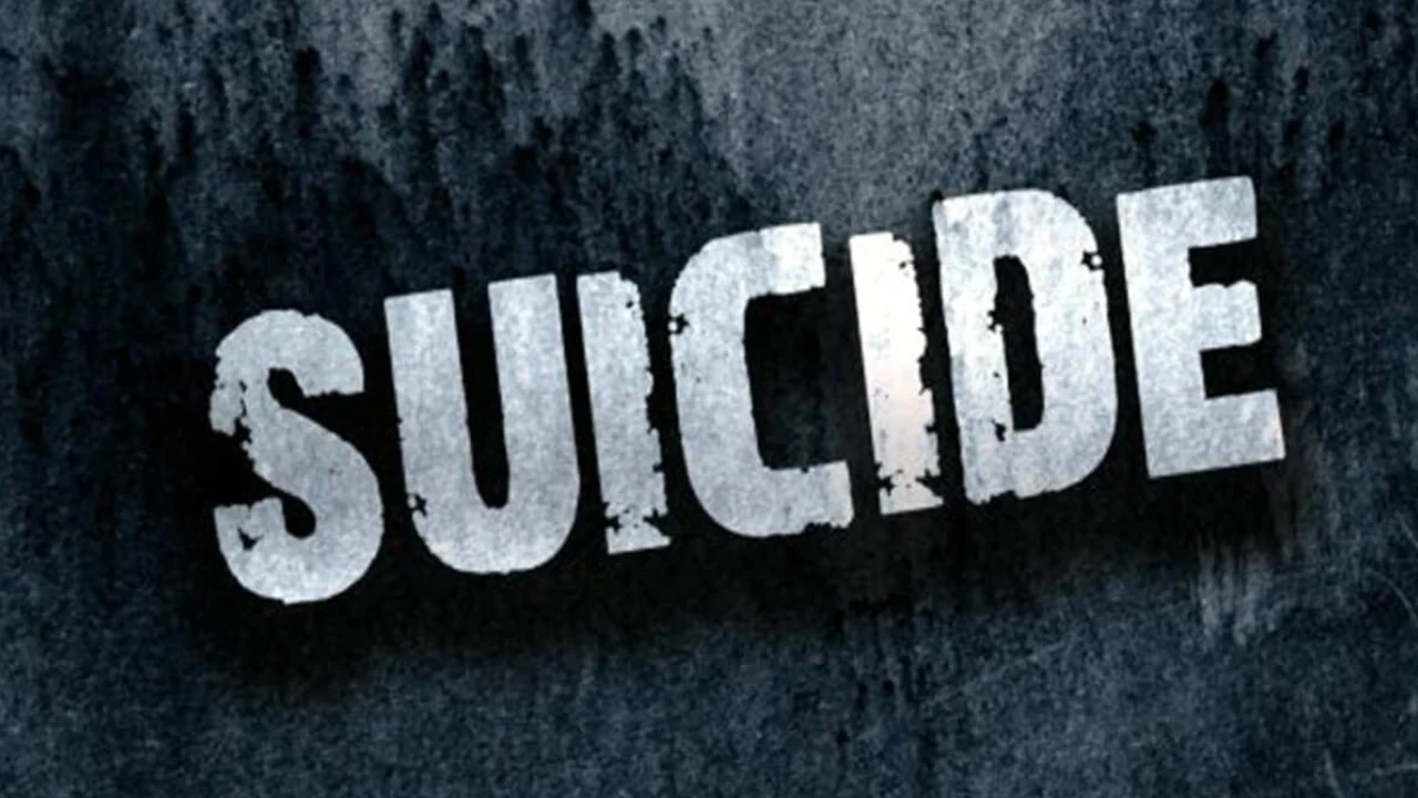 Young Man Suicide : సినిమా బాగాలేదన్న మనస్తాపంతో ఆత్మహత్య చేసుకున్న యువకుడు Young Man Suicide : సినిమా బాగాలేదన్న మనస్తాపంతో ఆత్మహత్య చేసుకున్న యువకుడు