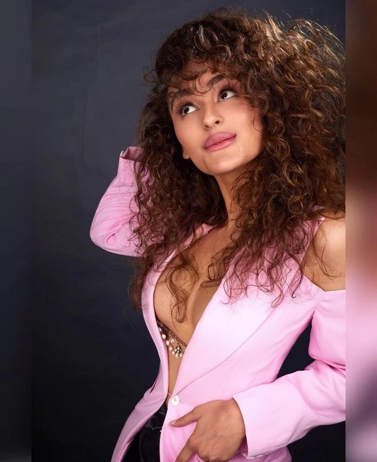 Seerat Kapoor3