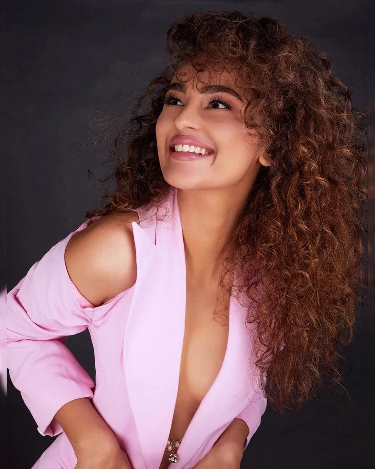 Seerat Kapoor5