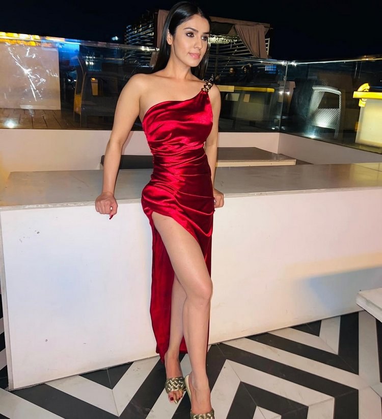 Sidhika Sharma3