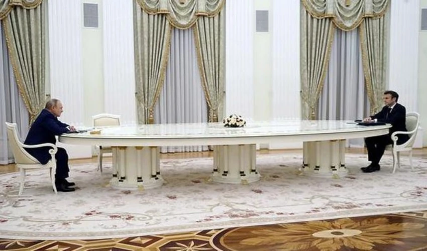  Sit Down With Me Ukraine President Calls For Direct Talks With Putin (2)