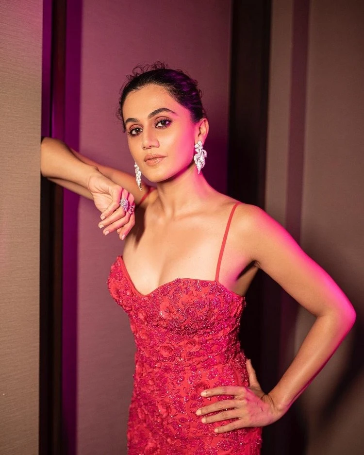 Taapsee Pannu (1)