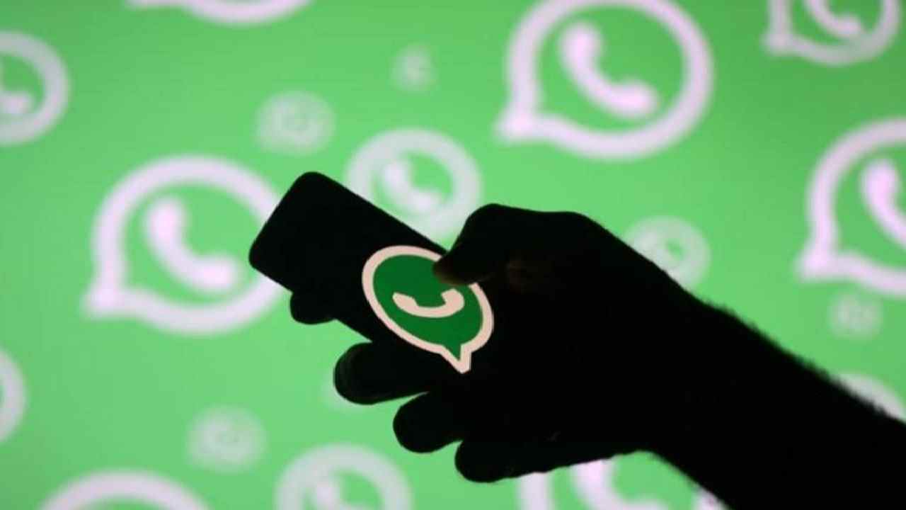 Whatsapp Feature Whatsapp Rolls Out Message Reactions Feature To Select Users Here’s How It Works(1)