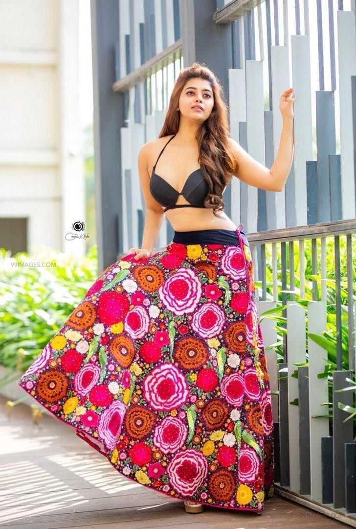 Yamini Bhaskar11
