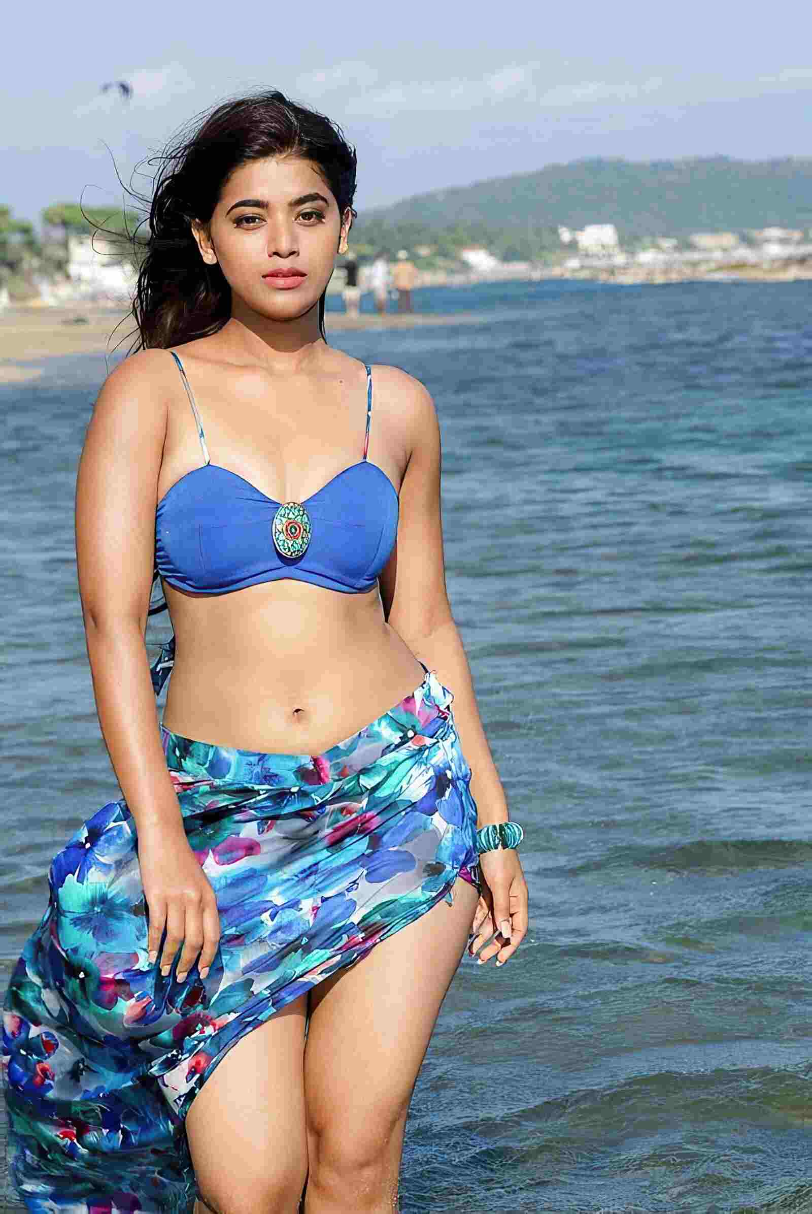 Yamini Bhaskar12