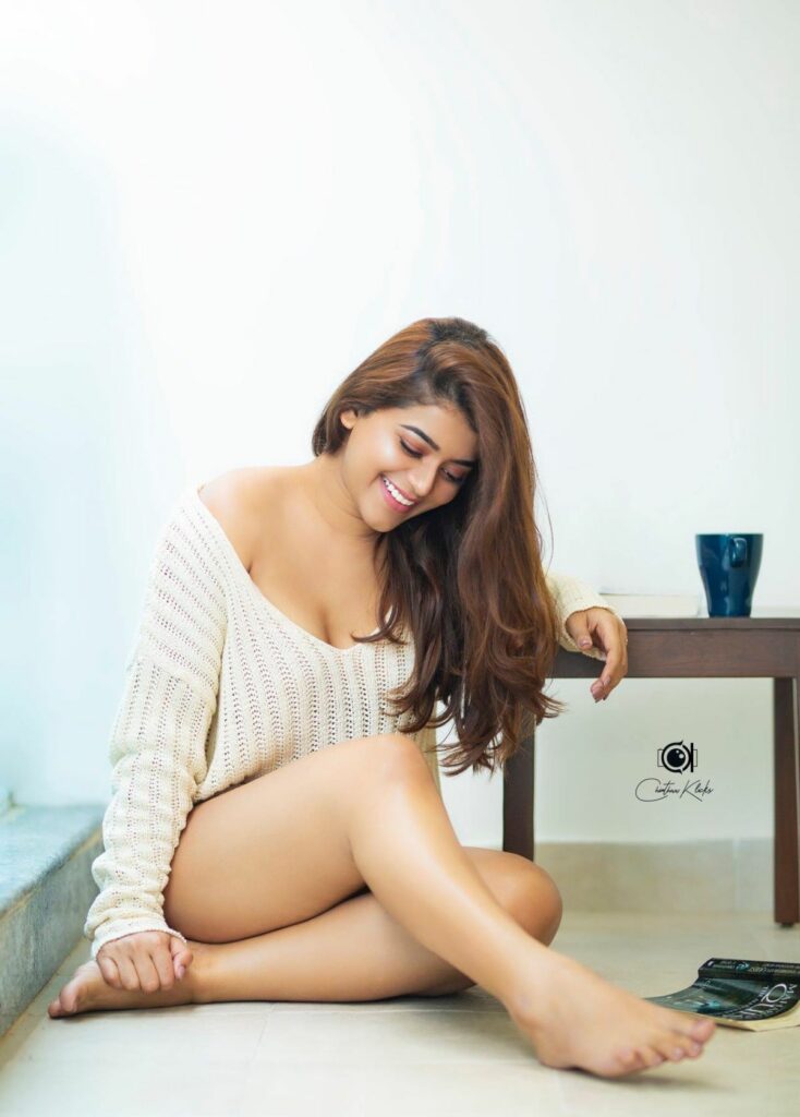 Yamini Bhaskar7