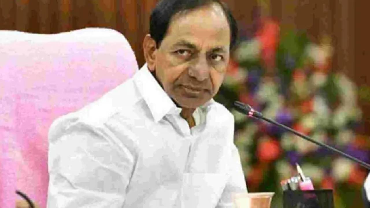 Telangana CM : మంత్రులతో సీఎం కేసీఆర్ ఎమర్జెన్సీ మీటింగ్.. ఎందుకు ? Telangana CM : మంత్రులతో సీఎం కేసీఆర్ ఎమర్జెన్సీ మీటింగ్.. ఎందుకు ?