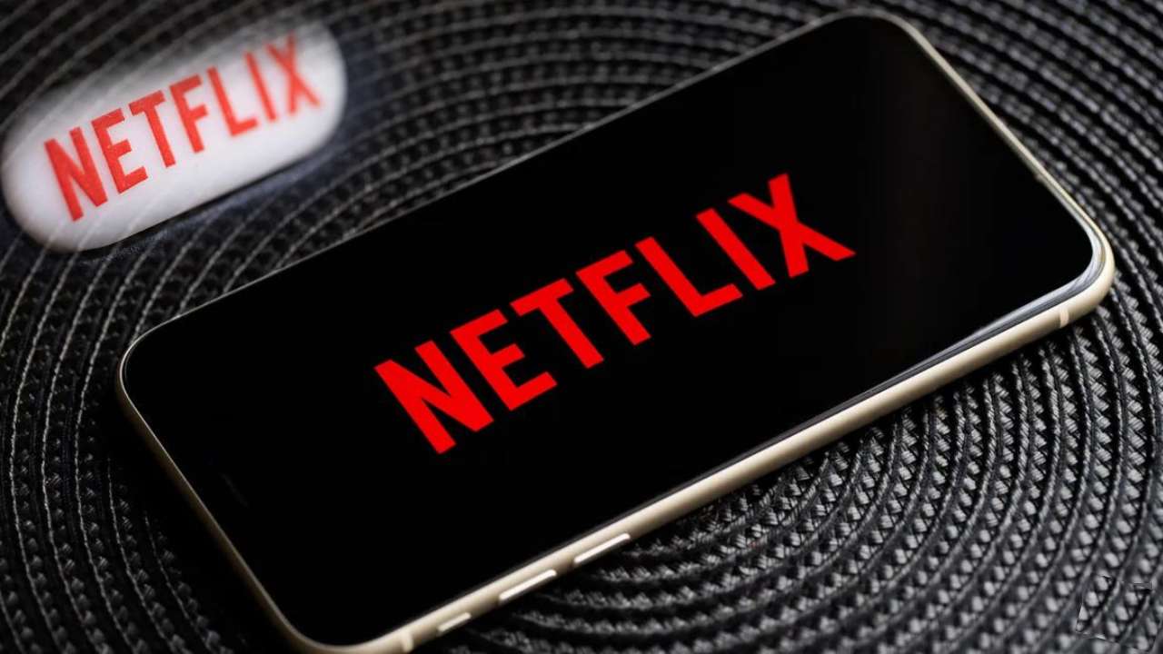 Netflix: ఇకపై నెట్ఫ్లిక్స్ అకౌంట్ షేర్ చేసుకోవచ్చట!! Netflix: ఇకపై నెట్ఫ్లిక్స్ అకౌంట్ షేర్ చేసుకోవచ్చట!!