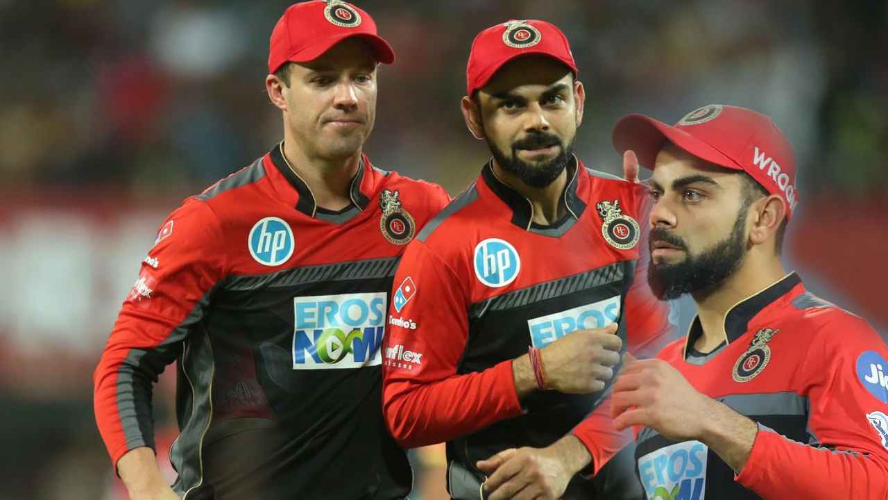 AB De Villiers: డివిలియర్స్ రిటర్న్స్.. క్లూ ఇచ్చిన కోహ్లీ AB De Villiers: డివిలియర్స్ రిటర్న్స్.. క్లూ ఇచ్చిన కోహ్లీ