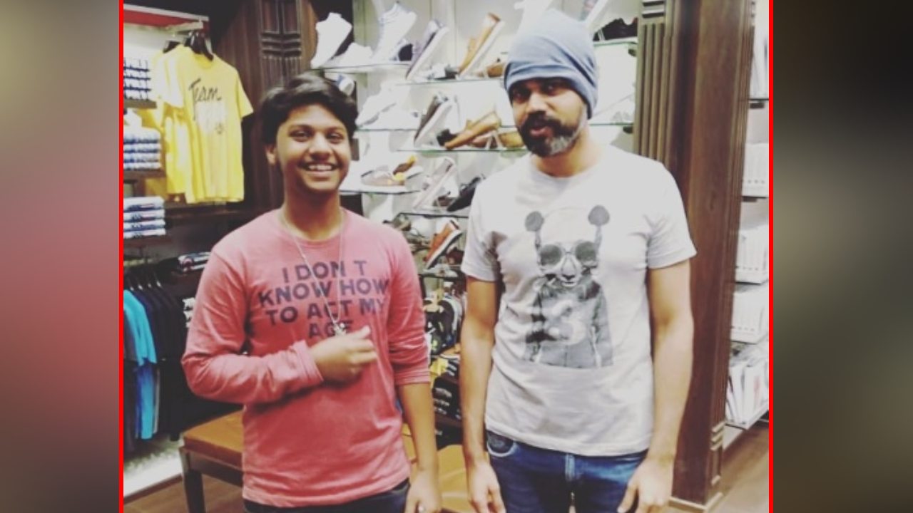 KGF2: కేజీఎఫ్ 2 ఎడిటర్ ఎవరో తెలిస్తే అవాక్కవడం ఖాయం! KGF2: కేజీఎఫ్ 2 ఎడిటర్ ఎవరో తెలిస్తే అవాక్కవడం ఖాయం!