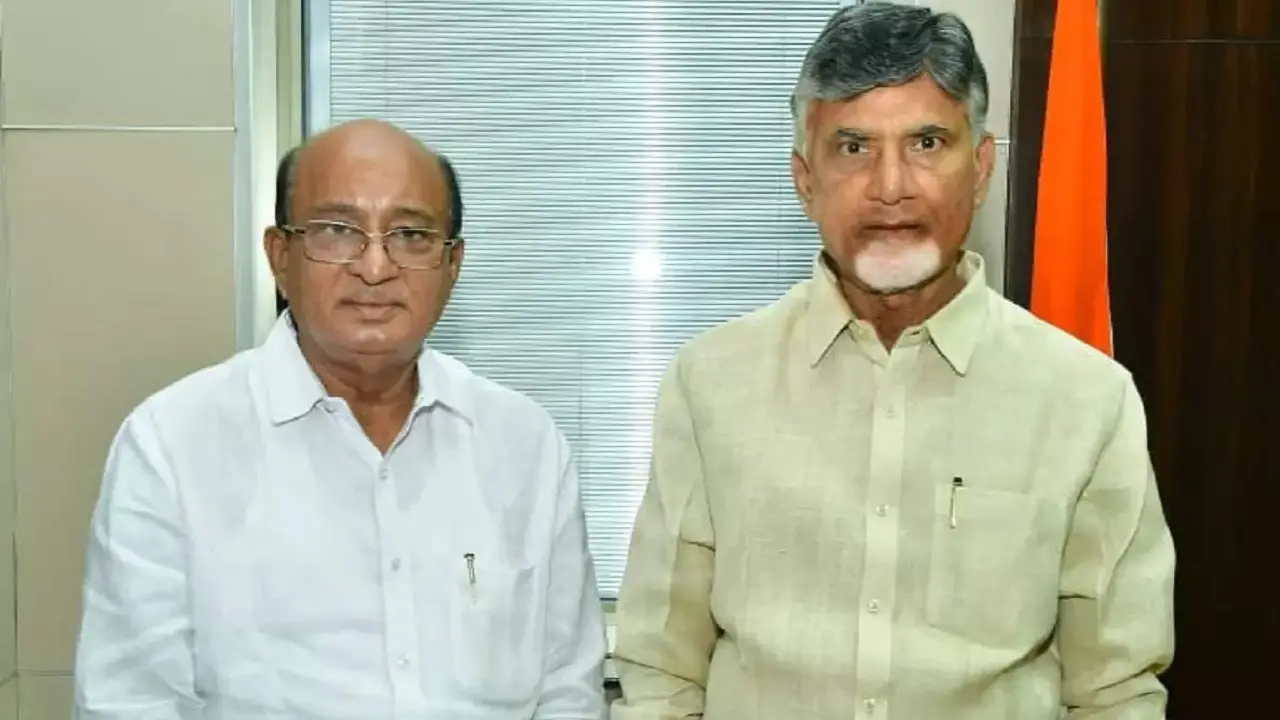 Andhra pradesh : రాజమండ్రిపై కన్నేసిన గోరంట్ల..బాబు అంగీకరిస్తారా? మరి సిట్టింగ్ మహిళా ఎమ్మెల్యే పరిస్థితి ఏంటీ? Andhra pradesh : రాజమండ్రిపై కన్నేసిన గోరంట్ల..బాబు అంగీకరిస్తారా? మరి సిట్టింగ్ మహిళా ఎమ్మెల్యే పరిస్థితి ఏంటీ?