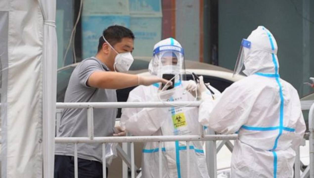 China Coronavirus: వణుకుతున్న చైనా.. ఒకేరోజు 56మంది మృతి.. China Coronavirus: వణుకుతున్న చైనా.. ఒకేరోజు 56మంది మృతి..